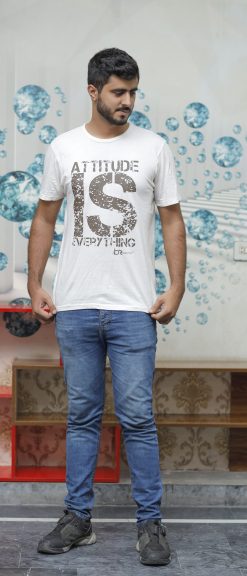 T-Shirt SLOGAN PRINT ATTITUDEH IS EVERYTING