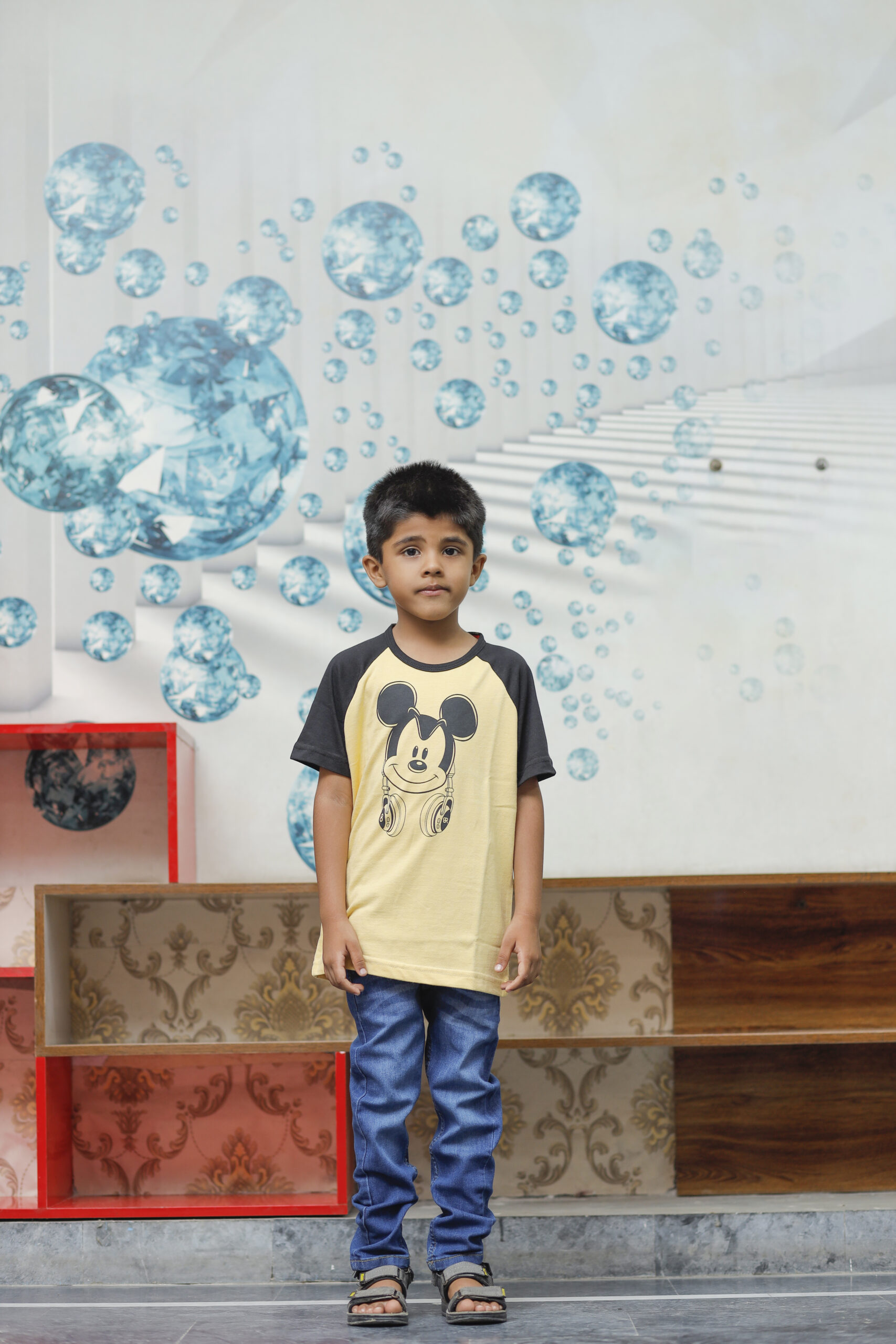 Reglan Graphic Mickey-Mouse T-Shirt - Image 3