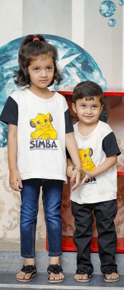 Graphic Simba Reglan T-Shirt